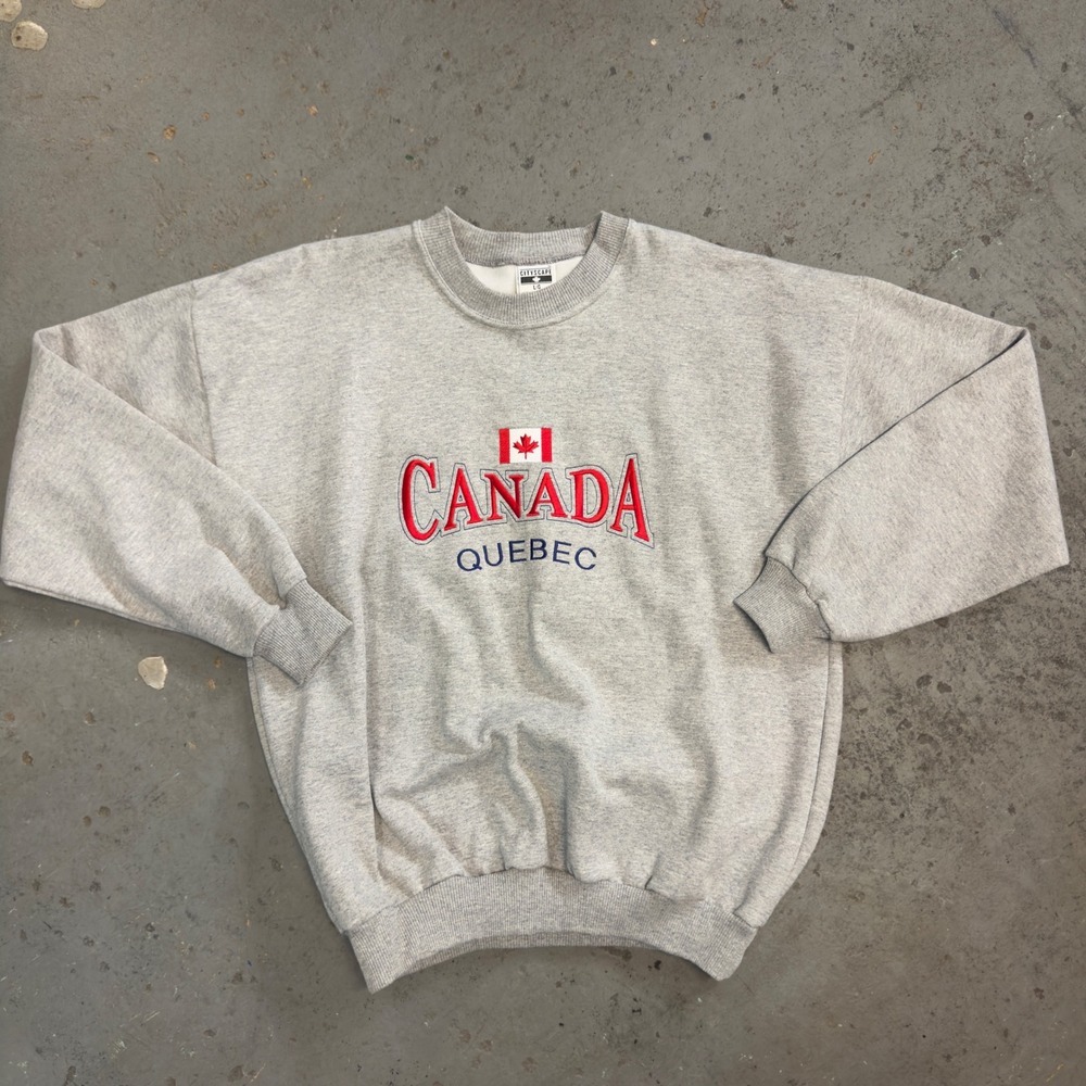 VTG Cityscape Canada Quebec Souvenir Sweatshirt Heather Gray Made in Canada L